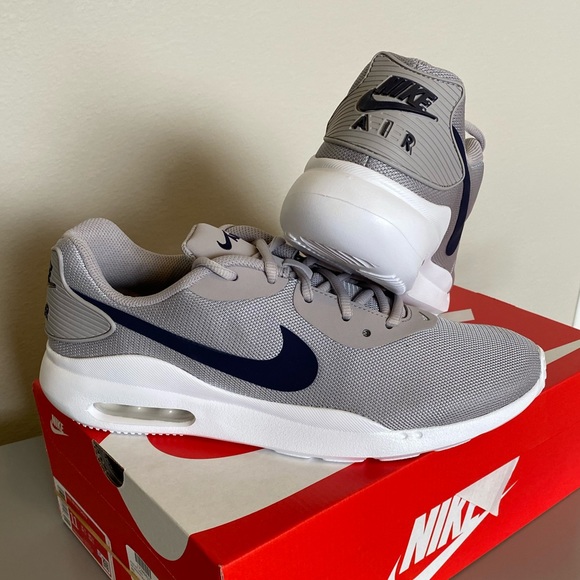 nike air oketo grey